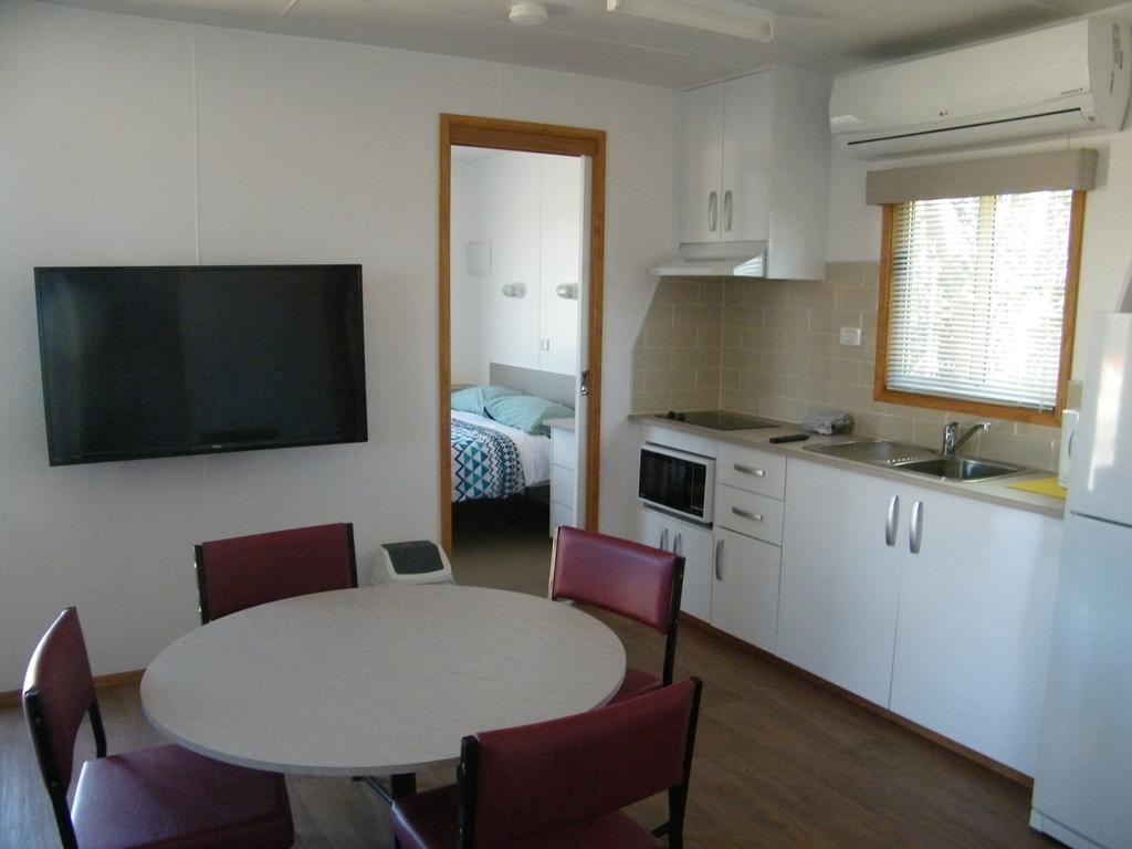 Bega Caravan Park Exteriör bild